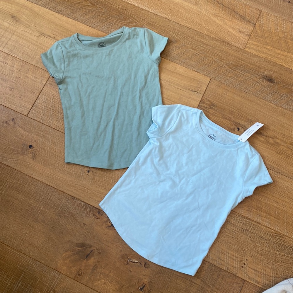 Cute baby tees! Green and blue!
